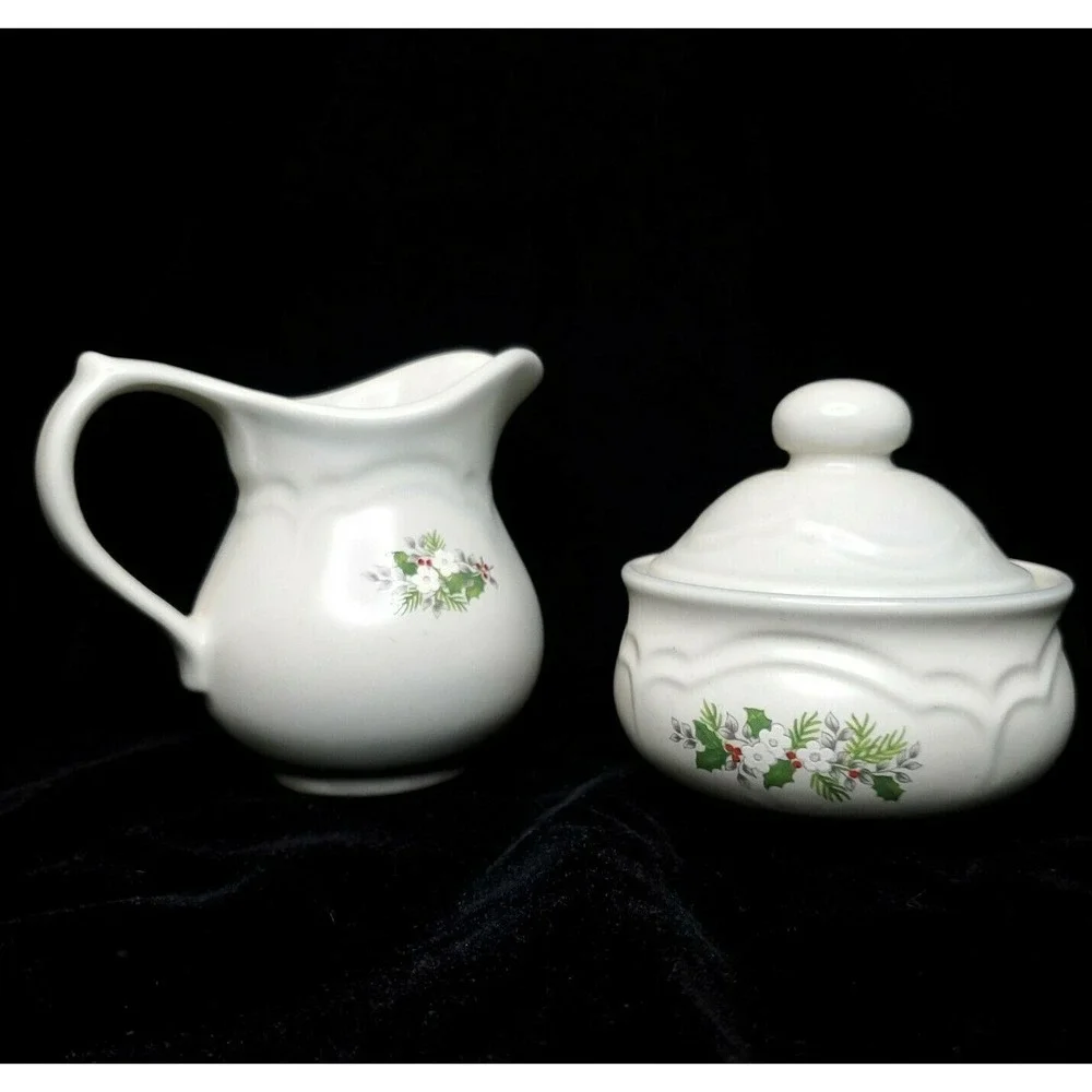 Pfaltzgraff Christmas Heirloom Sugar Bowl Creamer Stoneware Holiday 024 USA Vtg